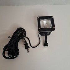Halogen Camera and Camcorder Quartz Video Light by Sima 120V/ 150 Watt DC. 1988