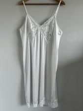 VNT Vanity Fair Lace Trim Full Slip Size 48 Style 10-764 Coquette Cottage Fairy