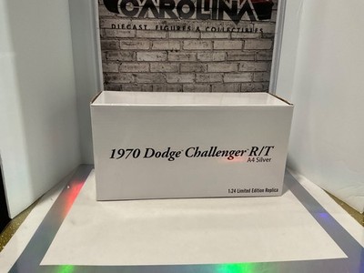 ACME - 1:24 model - 1970 Dodge Challenger R/T - A4 Silver - A2406003 1 OF 300