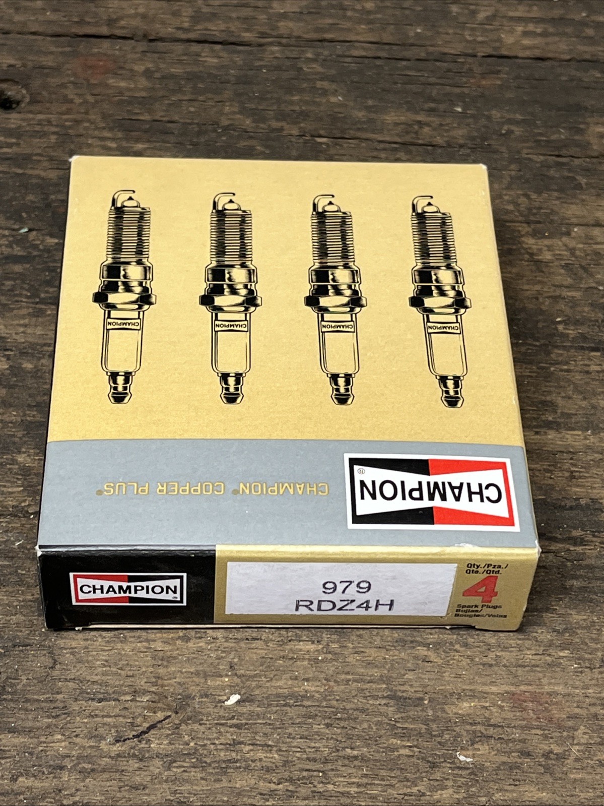 Champion Copper Plus 979 RDZ4H Nickel Spark Plug Box Of 4