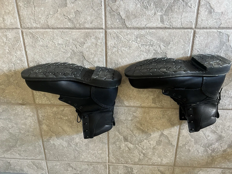 Bota de trabajo para hombre RED WING 2416 TALLA 12 EEE impermeable aislada punta de acero precio de venta sugerido por el fabricante 364 USD Foto 3 de 4