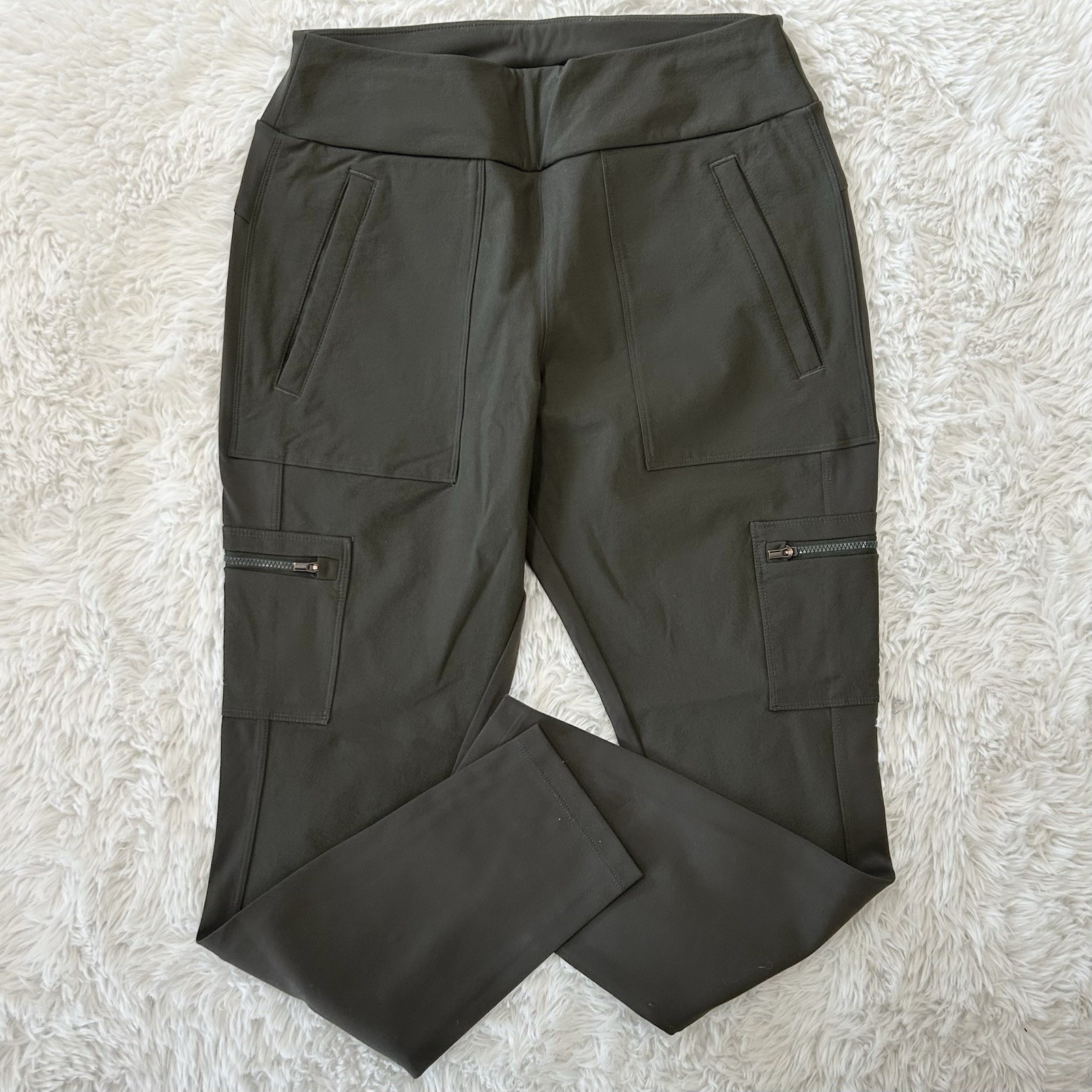 Athleta Headlands Hybrid Cargo Tight Leggings Pants Size 10 Olive Green Trail