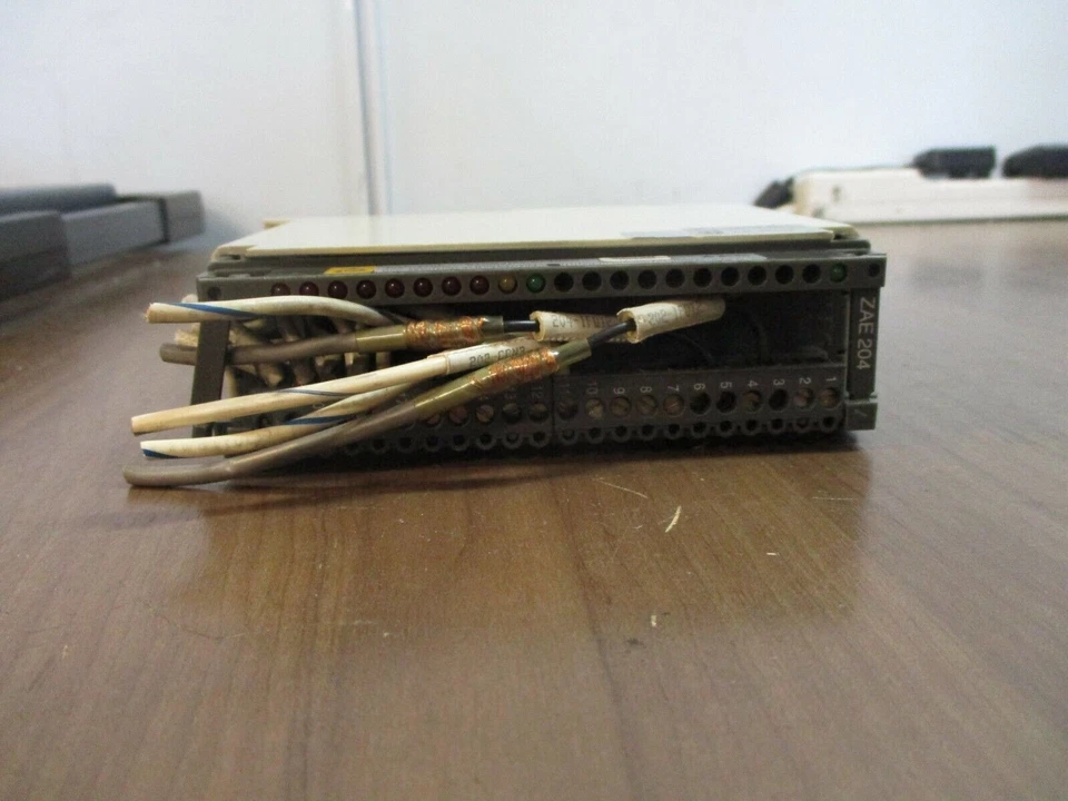 Módulo de contador de alta velocidad AEG ZAE 204 6728-042.274926 4X5 décadas usado Foto 2 de 4