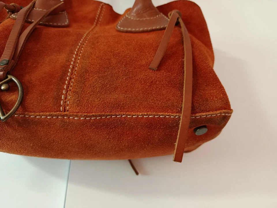 Bolso de mano Coccinelle vintage de gamuza Foto 4 de 4