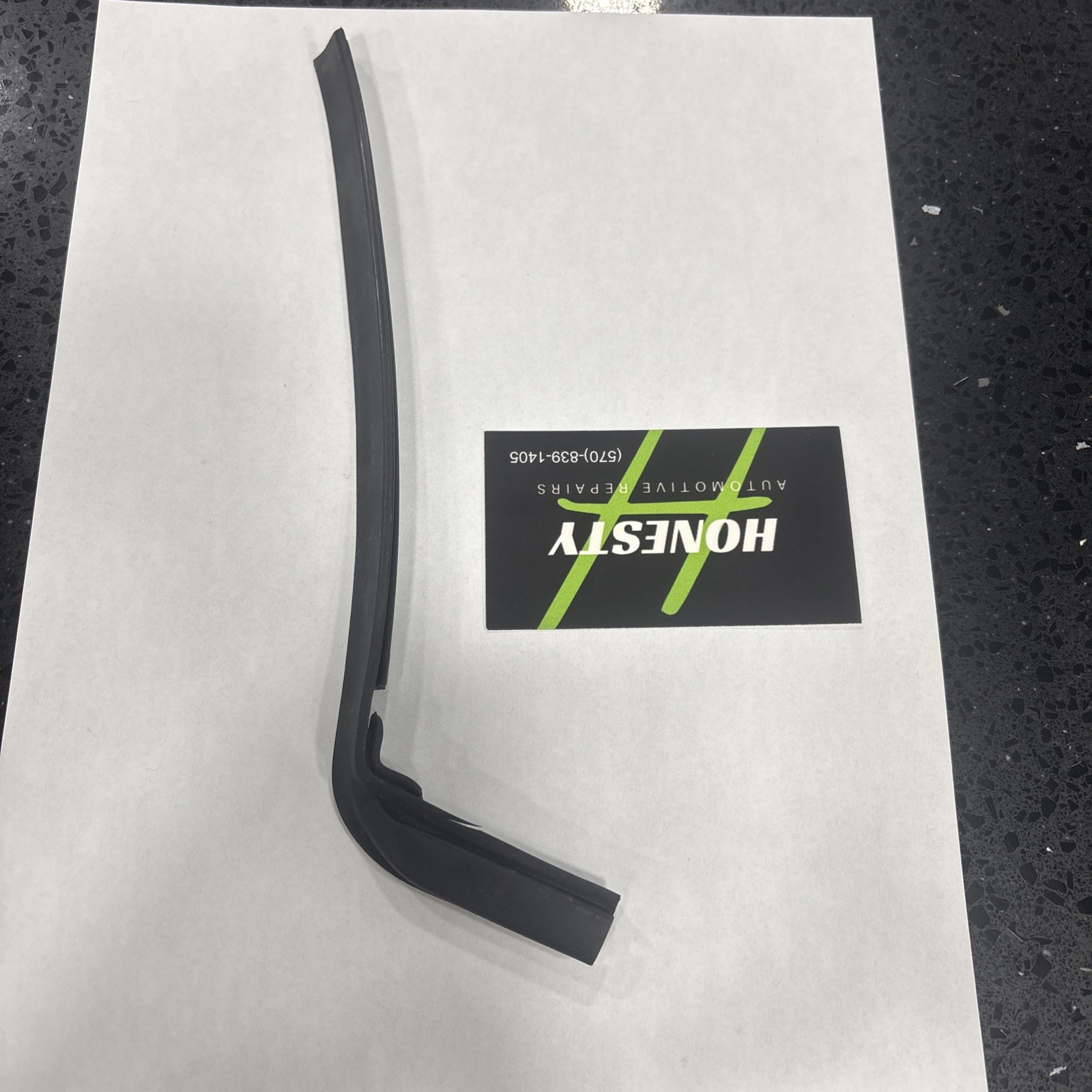 🏎️ McLaren 720S Fender Seals Pair | OEM Genuine McLaren 14AD870CP | Used |