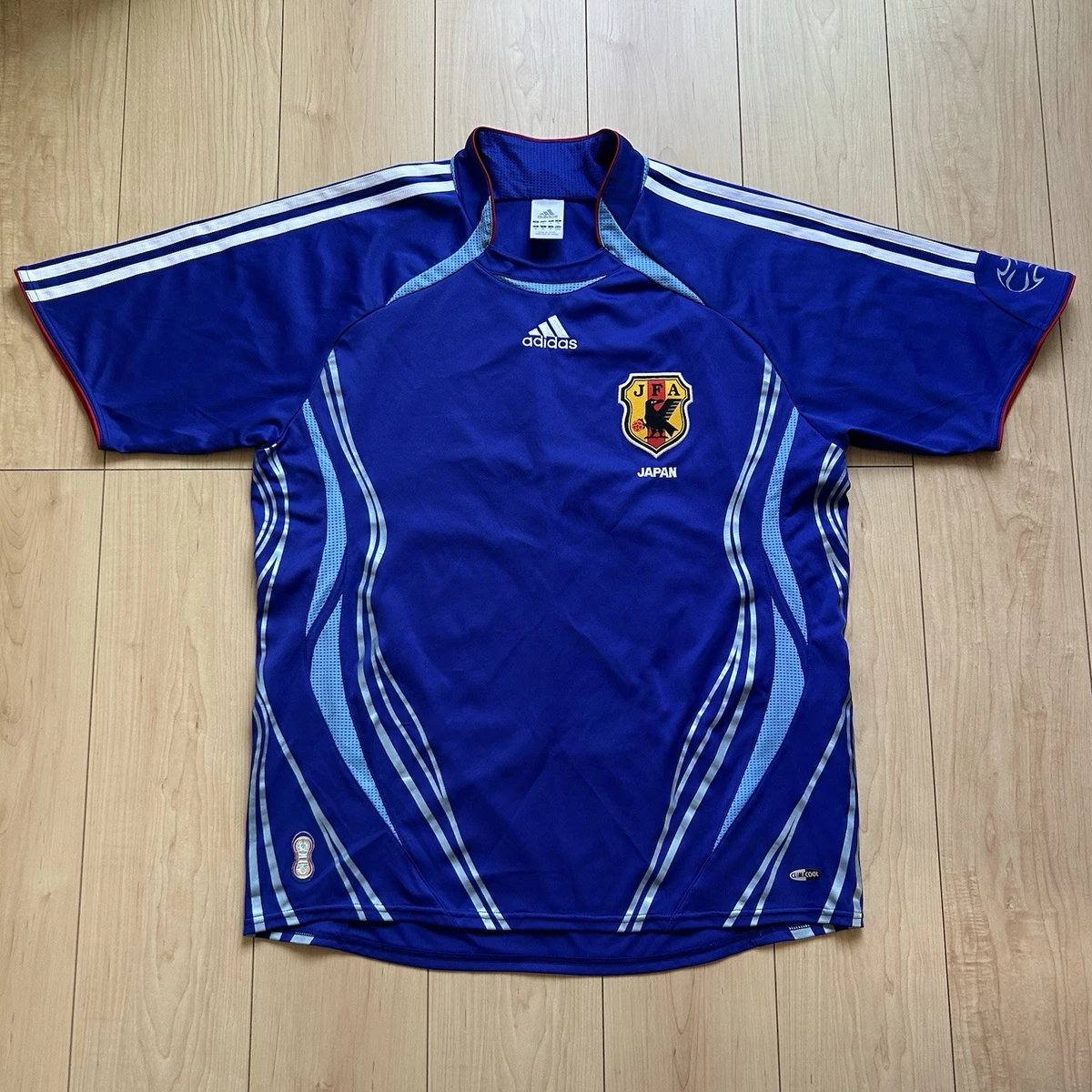 阿迪达斯日本国家队足球迷服装与纪念品| eBay