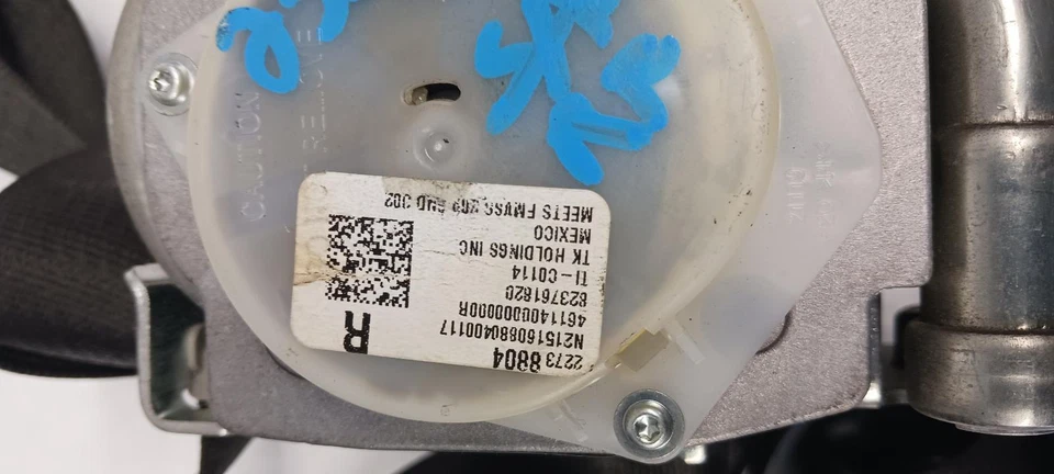 Buick Lacrosse 2015 cinturón de seguridad delantero pasajero retractor OEM 11 12 13 14 15 16 Foto 3 de 4