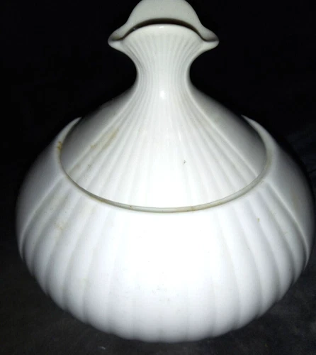 Beautiful Eschenbach Bowl Lid Bavaria made in Germany Very Good Condition