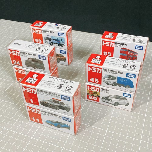 Lotto 10 Tomica Takara Tomy Auto Nuove Sigillate Giappone LAMBORGHINI BUGATTI GT-R CROWN - Foto 2 di 7