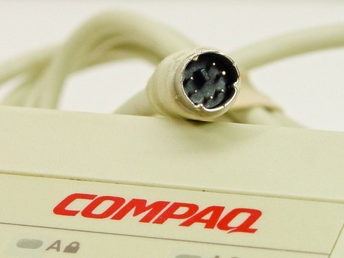 Compaq 101-Key Enhanced PS/2 Keyboard - RT101 120663-001 - Picture 5 of 7