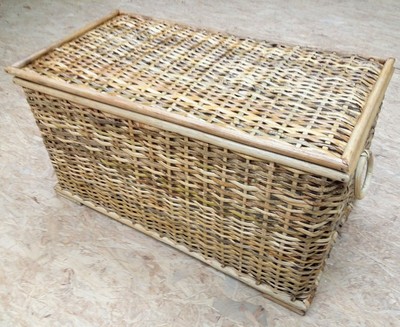 Wicker Storage Trunk Basket Chest Lined Rustic Rattan Slight Seconds Half Price Ebay