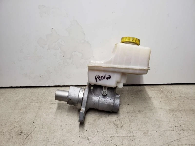 09-23 充电器 主缸 68048551AC — 第 2/2 张图片