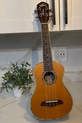 Oscar Schmidt OU3 Concert Acoustic Ukulele, Natural - Beautiful piece! 