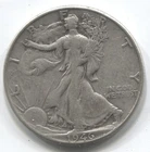 1946- WALKING LIBERTY HALF DOLLAR -90% SILVER - LOT # 267