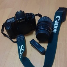 Canon EOS 100 Film Camera with Zoom Lens Vintage Collectible Photography