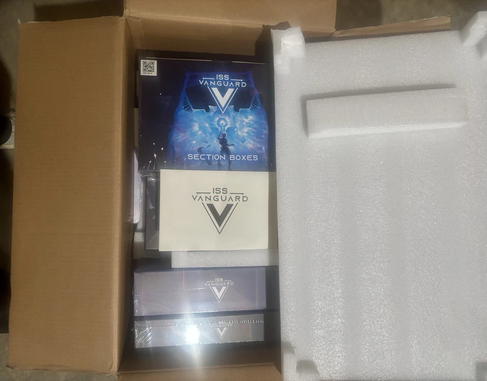 ISS Vanguard Dreadnaught Pledge (juego todo incluido) + cajas de sección - nuevo y sellado Foto 3 de 4
