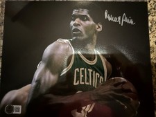 Robert Parish Autographed/Signed Boston Celtics 8x10 Photo Beckett Certified