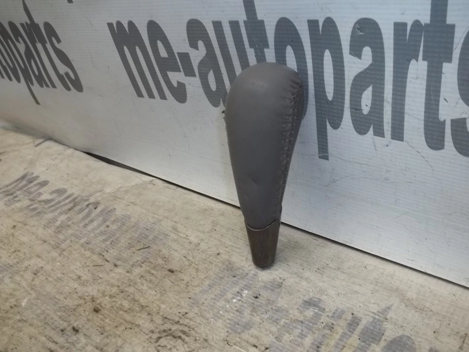 1998 - 2011 凯迪拉克 SEVILLE DTS 原始设备制造商地板移位器刀柄灰色 — 第 3/4 张图片