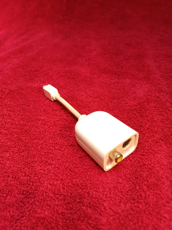 Apple Mini VGA to RCA S-video AV Cable Adapter 603-2650 - Image 4 of 4
