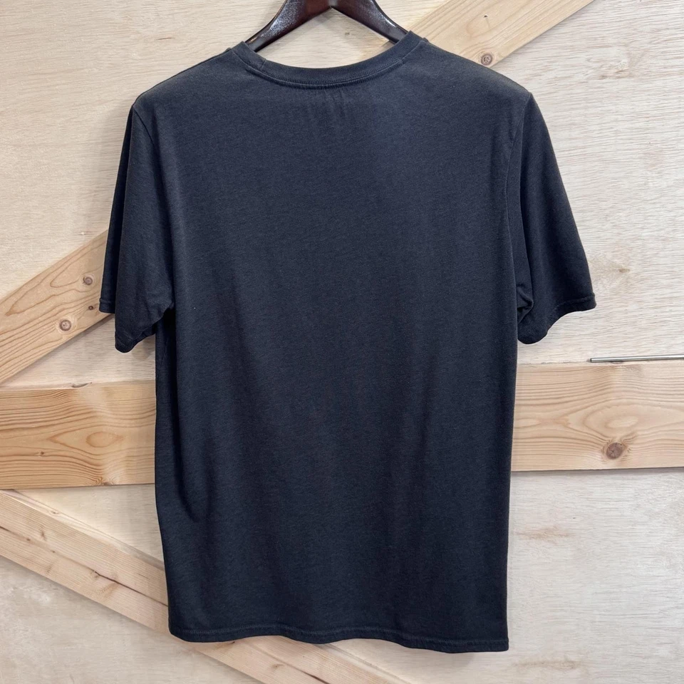 Camisa Oakley Para Hombres Mediana Negra Gris Logo Gráfico Calce Regular Informal Camiseta Y2K Foto 2 de 4