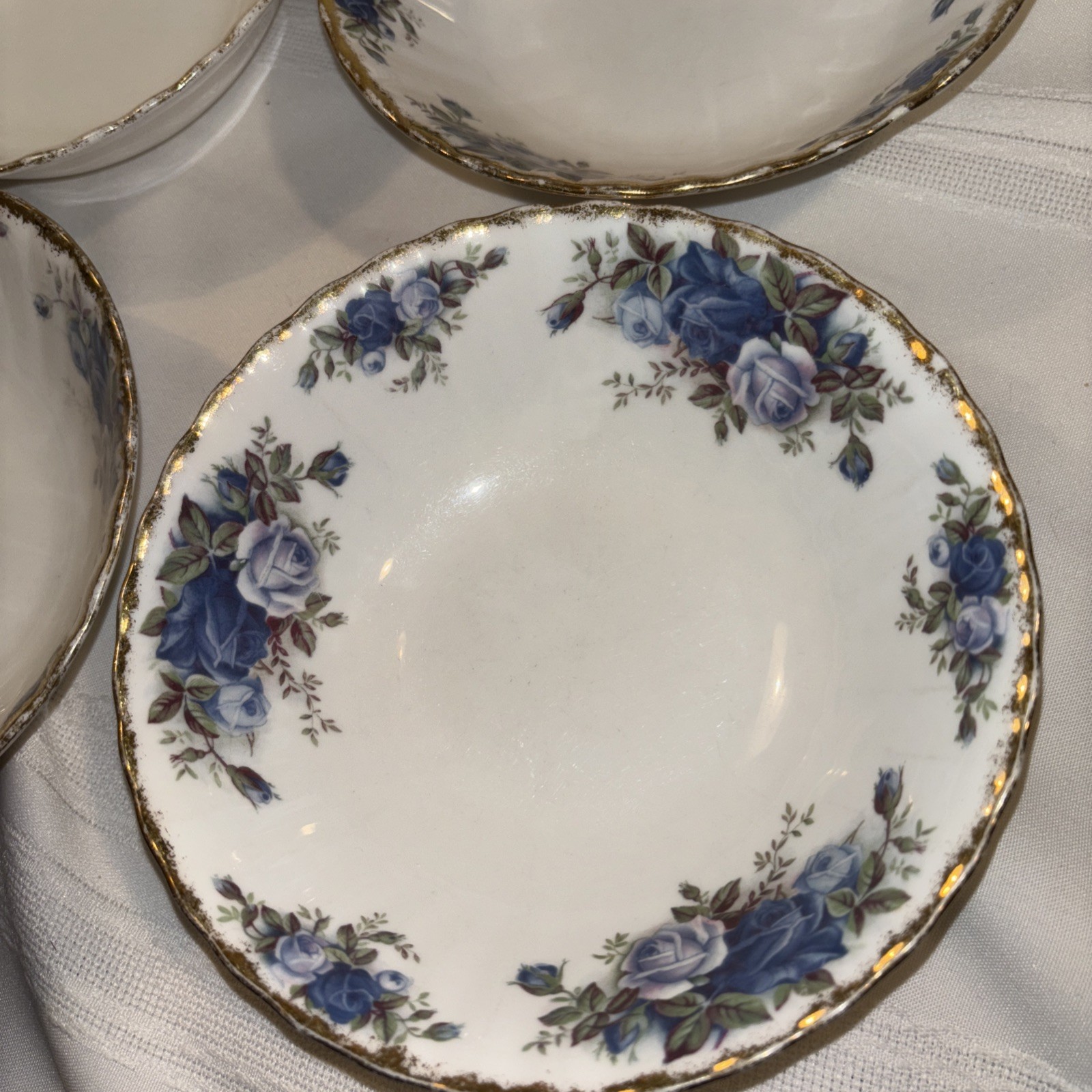 Vintage 1987 Royal Albert Moonlight Rose Bone China England 4 Bowls 6”
