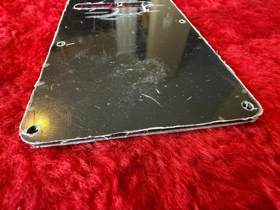 Charvel 1980-1982 Plástico Trémolo Resorte Cavidad Cubierta Placa Negro San Dimas EE. UU. Foto 3 de 4