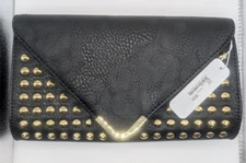 New with Tag Women's Studded Clutch Or Shoulder Purse Black Gold Studs Chain