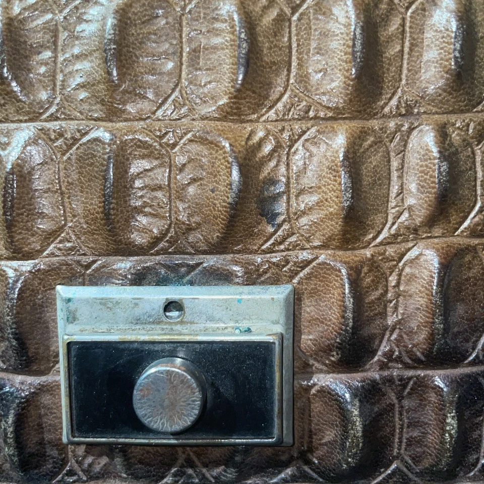 Embreagem vintage de crocodilo  - Imagem 4 de 4