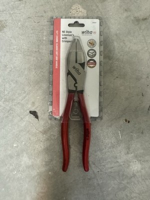 Wiha 32624 Lineman's Pliers with Crimpers 9.5'' Classic Soft Grip Handle