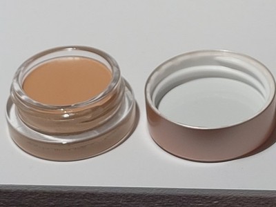 BECCA Under Eye Brightening Corrector medium to deep .16 oz/4.5g FULL SIZE