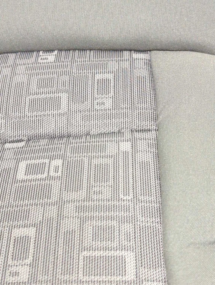 Nueva cubierta de asiento superior delantera derecha genuina Chrysler 2009 PT Cruiser tela gris OEM Foto 4 de 4