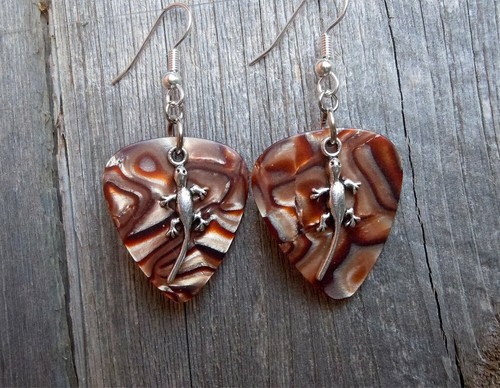 Small Lizard Charm Guitar Pick Earrings - Pick Your Color - Picture 3 of 3
