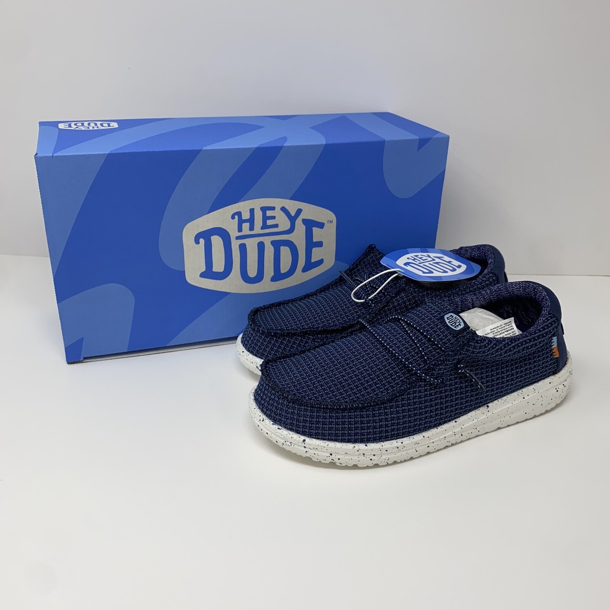 Hey Dude Men’s Wally Drift Mesh Navy Slip-On Casual Loafers Size 9 New Amazon.com | HEYDUDE Wally Drift Classic - Black/White | Golf main image 3
