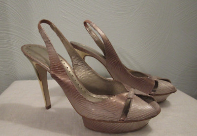 VTG BCB Girls gold texture peep toe slingback platform stiletto heels 9 B / 39