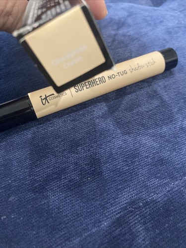 IT COSMETICS SUPERHERO NO TUG SHADOW STICK COURAGEOUS CREAM New In Box - Picture 2 of 5