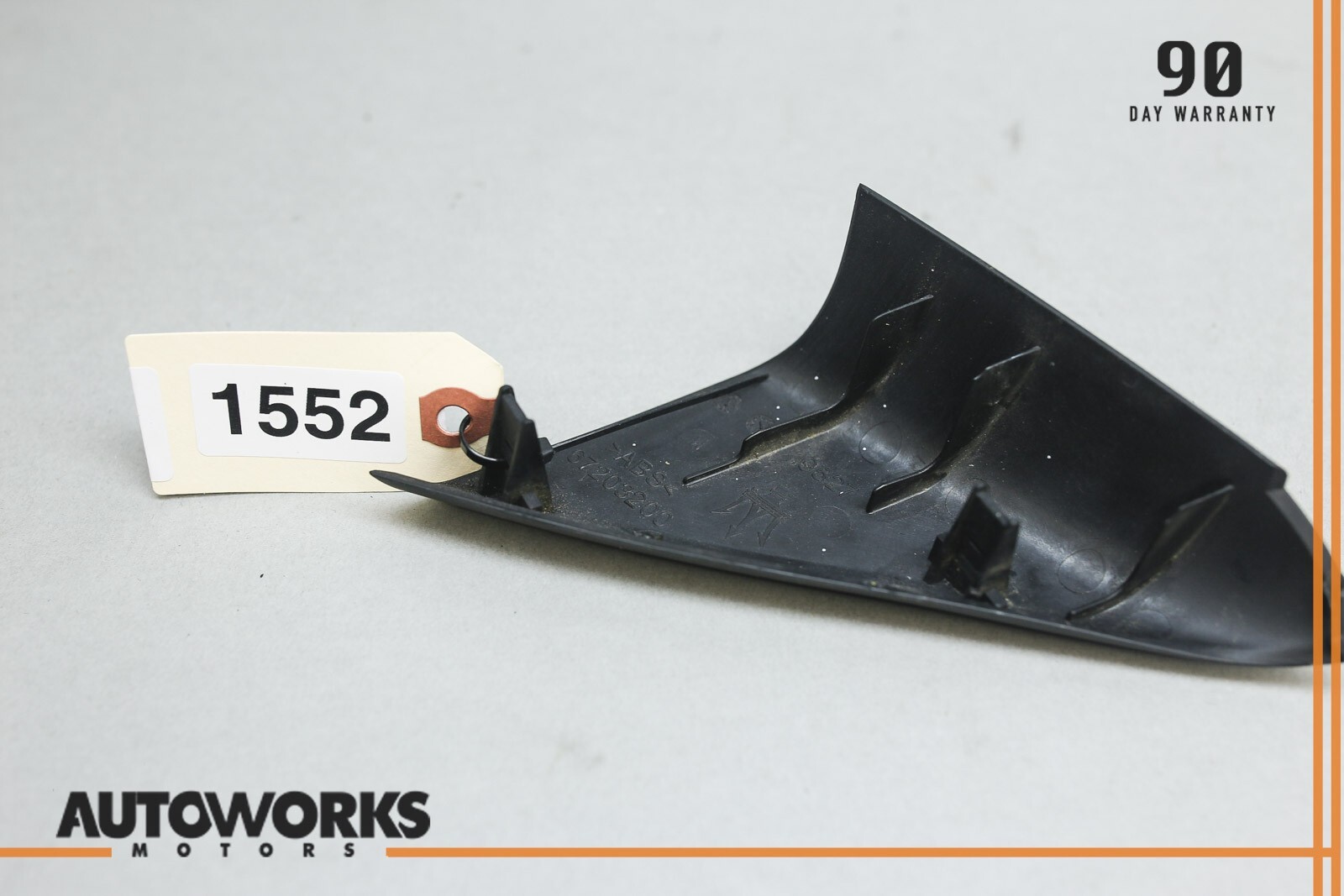 05-08 Maserati Quattroporte M139 Front Right Door Window Triangle Trim Cover OEM