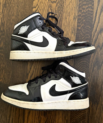 Air Jordan 1 Mid All-Star 2021 Carbon Fiber Size 5.5 Kids or 7 women s