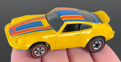 Vintage Hot Wheels Redline 1975 Yellow Porsche P-911 Flying Colors - HIGH GRADE!