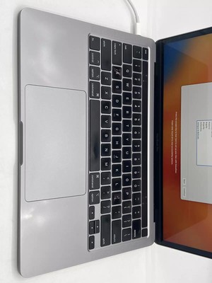 Apple MacBook Pro Retina A2251 13