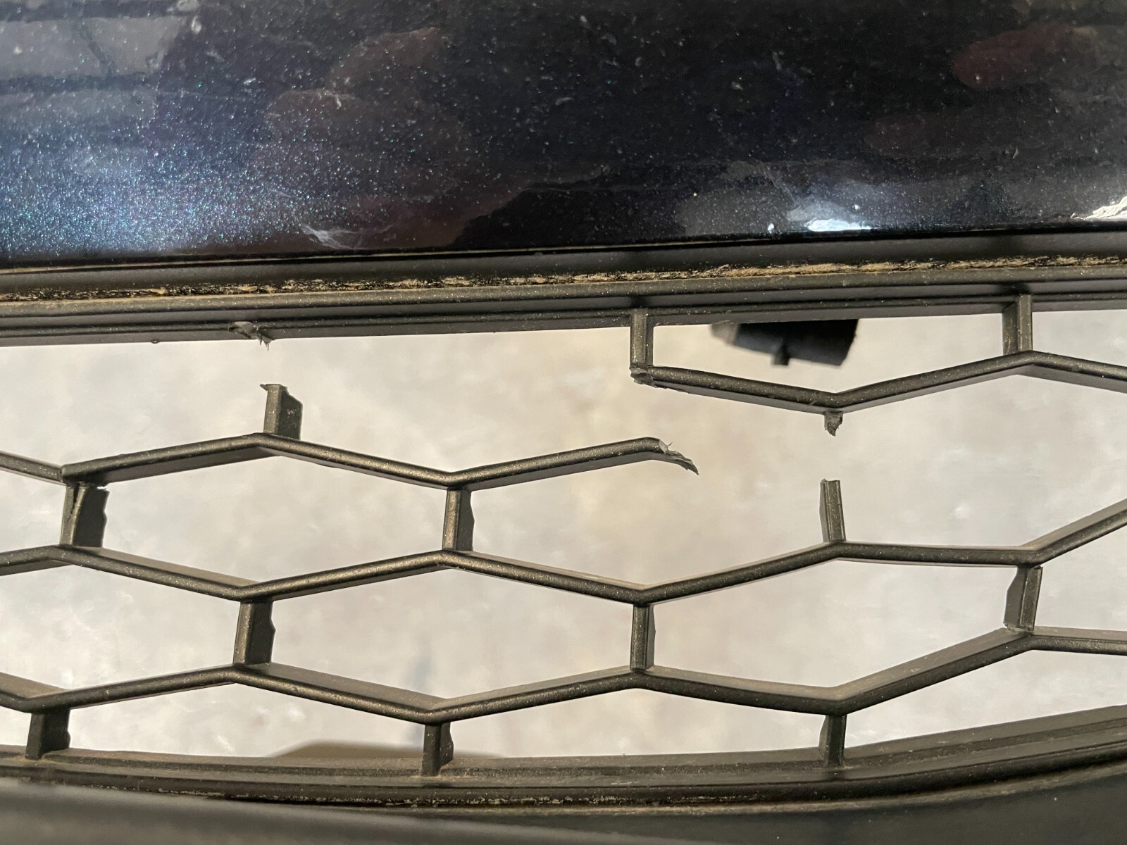 14-17 Maserati Quattroporte GTS Front Bumper Cover W/Park Sensor Grille 1574 OEM
