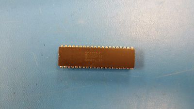(1 PC) D8203-1 INTEL DRAM CONTROLLER, CERAMIC DIP 40PIN