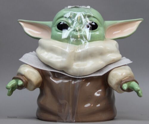 Disney Star Wars Mandalorian Grogu Baby Yoda The Child Cookie Jar Canister NWT