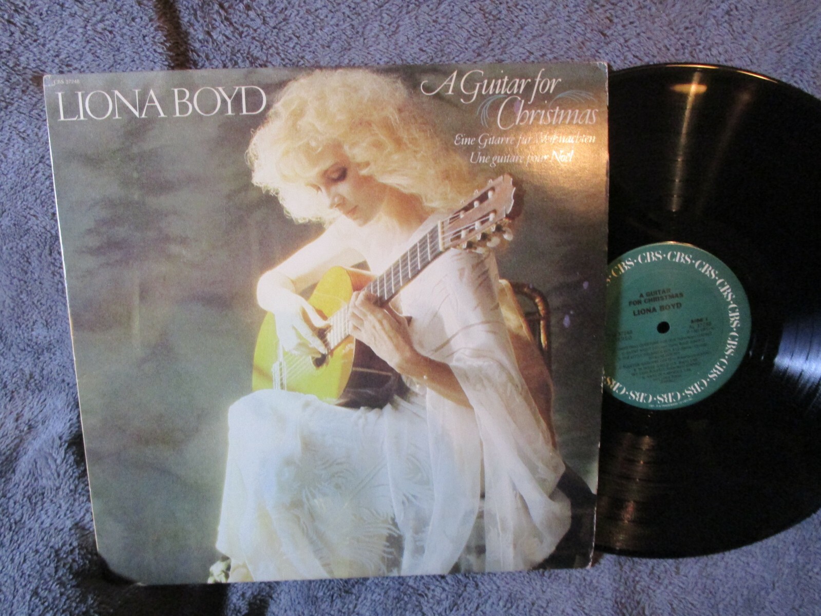 liona boyd christmas guitar
