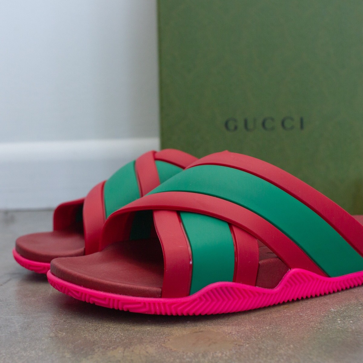サンダル GUCCI SLIDE SANDALS WITH WEB DETAIL Gucci Web Slide Sandals | Saks Fifth Avenue