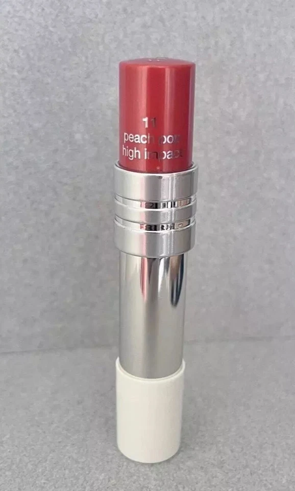 Lápiz labial CLINIQUE alto impacto FPS 15 11 MELOCOTÓN POP - tapa blanca difícil de encontrar Foto 4 de 4