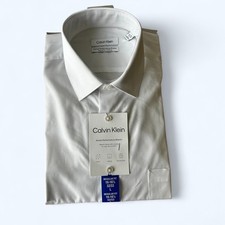 Calvin Klein Men  s Tech Active Stretch Dress Shirt Regular Fit White Size L