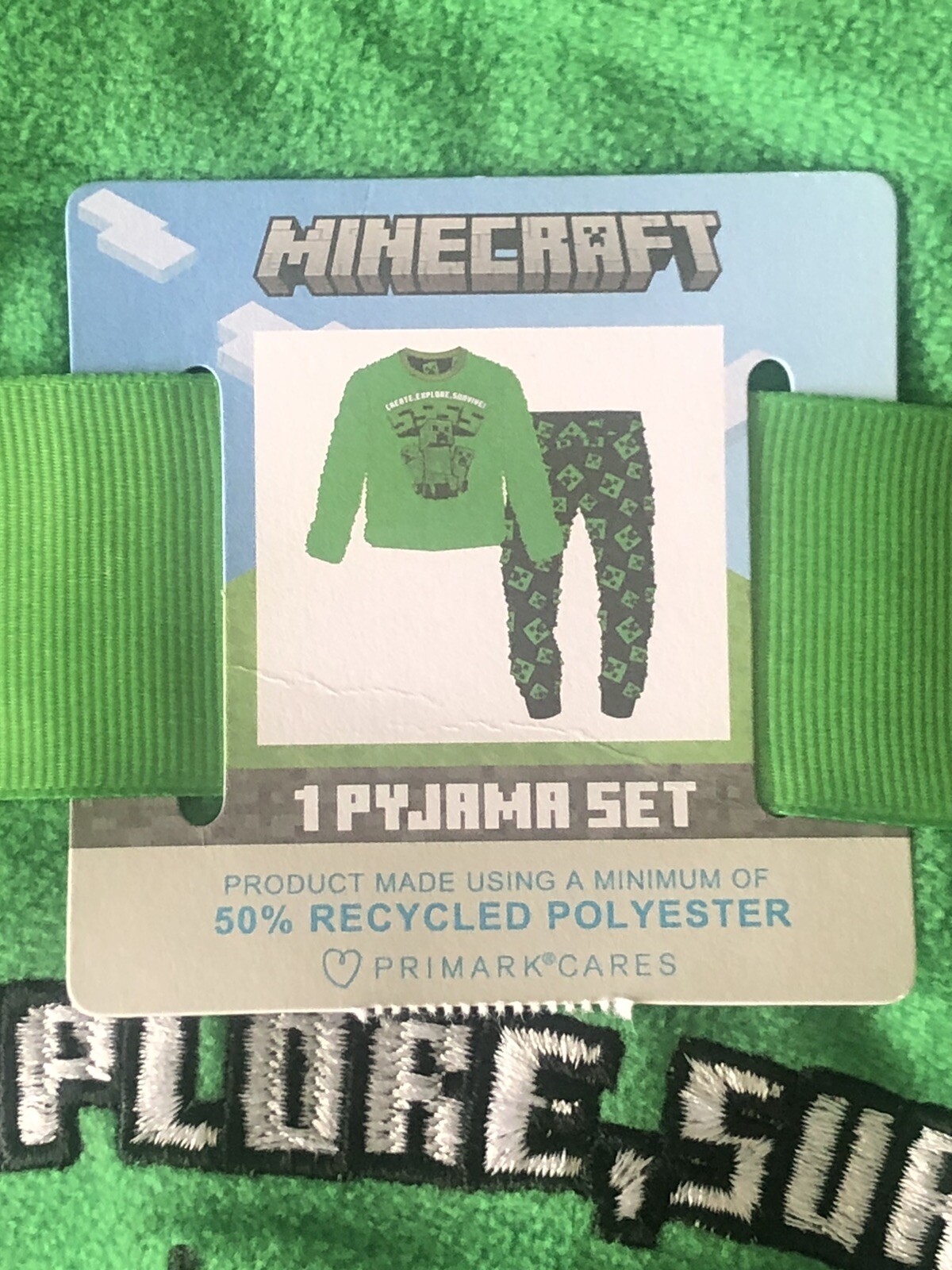 Primark Minecraft Black & Green Soft Pajama Set for Ages 11-12 image 2