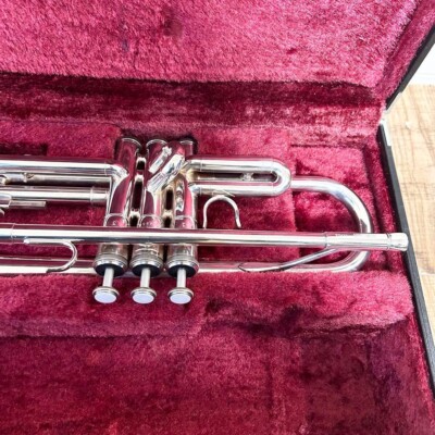 YAMAHA　トランペット　YTR3325S　シルバー Yamaha YTR-3325S YTR3325S Trumpet Silver Made in Japan