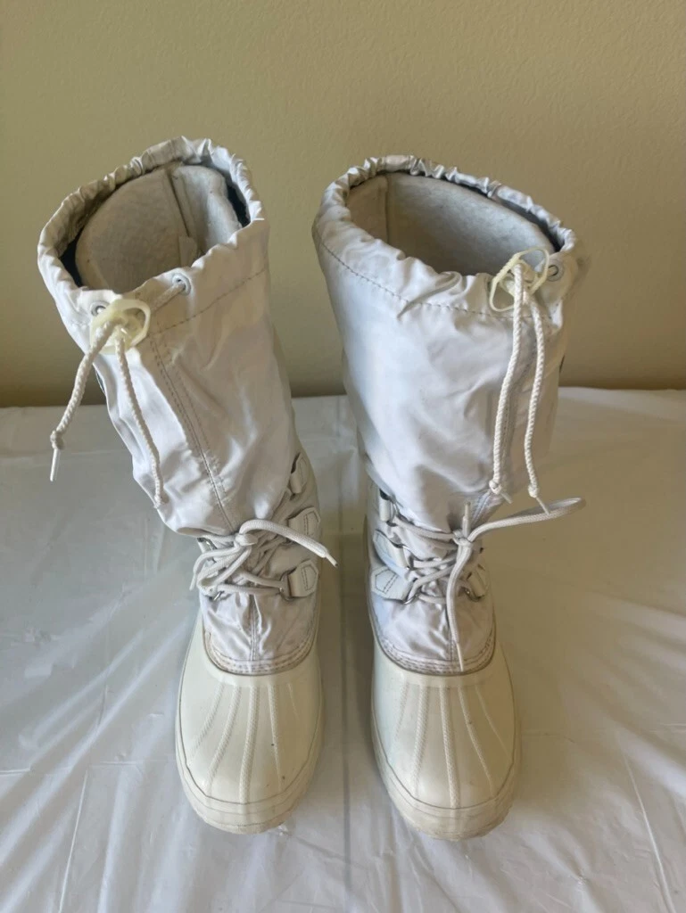 Sorel store snowlion boots