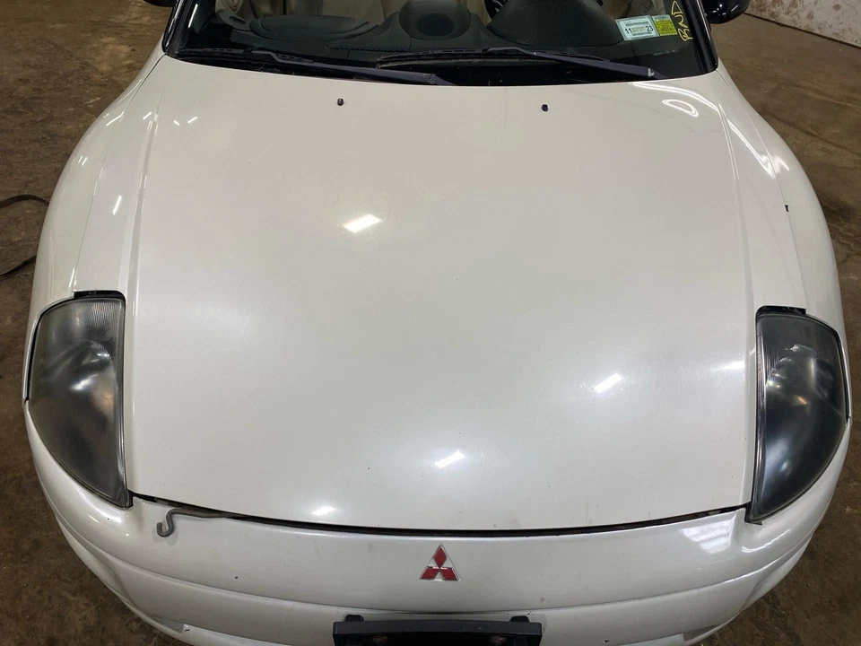 Used Hood fits: 2001 Mitsubishi Eclipse Conv Grade A - Imagem 4 de 4